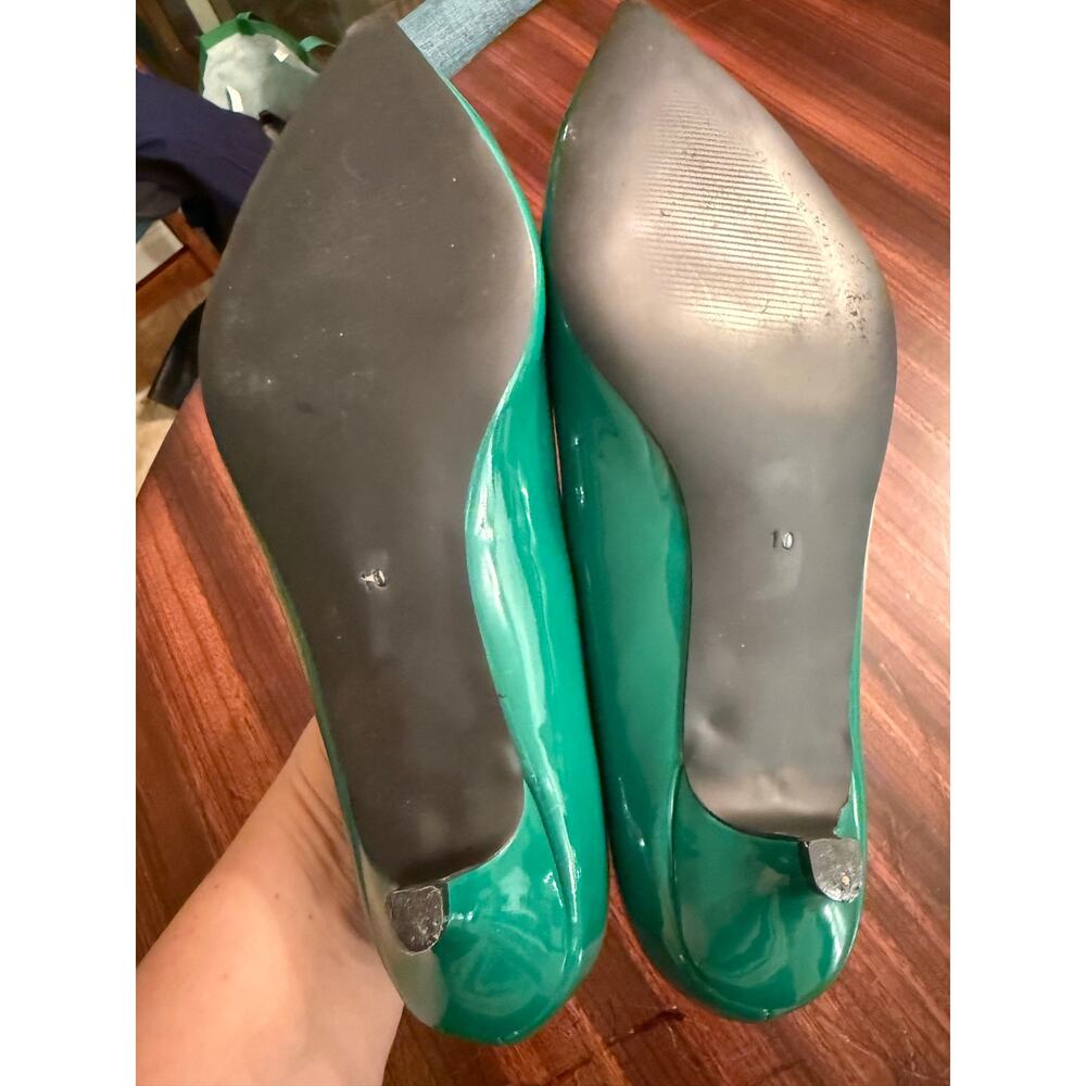 Amarantos Kelly Green Pointy Toe Ultra Low Kitten Heel Patent Leather Pumps 10 - Picture 4 of 5